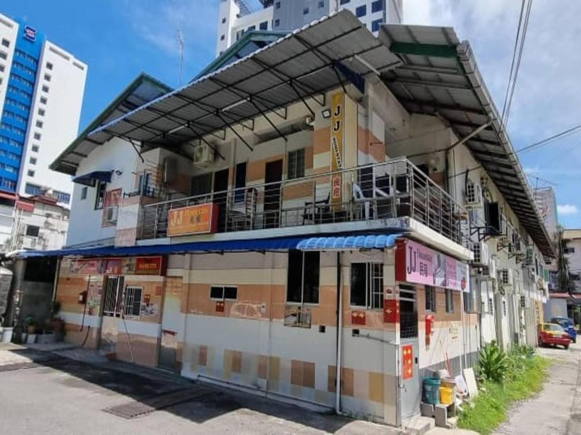 Oyo 90972 Jj Homestay Miri Exterior photo