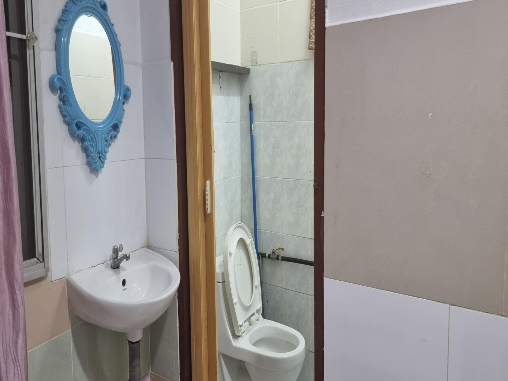 Oyo 90972 Jj Homestay Miri Exterior photo
